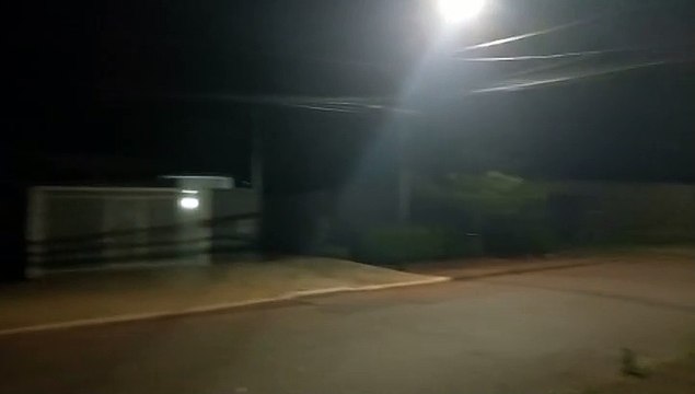 Postes de energia elétrica estão apresentando defeito no Bairro Floresta