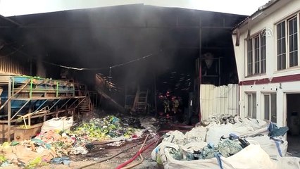 İzmir’de fabrika yangını
