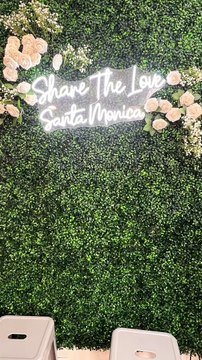 Vaimalama Chaves en vacances avec son beau chéri Nicolas Fleury. Ete 2022