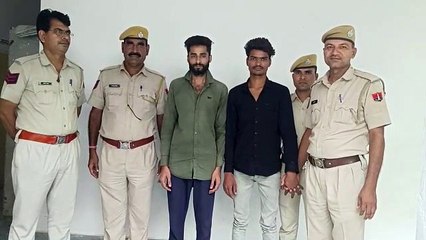 स्मैक ले जाते तीन गिरफ्तार