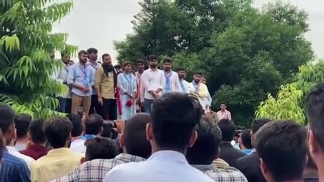 RUSU Election 2022-एनएसयूआई की अधिकृत अध्यक्ष प्रत्याशी रितु बराला को समर्थन देने पंहुचे महेश चौधरी