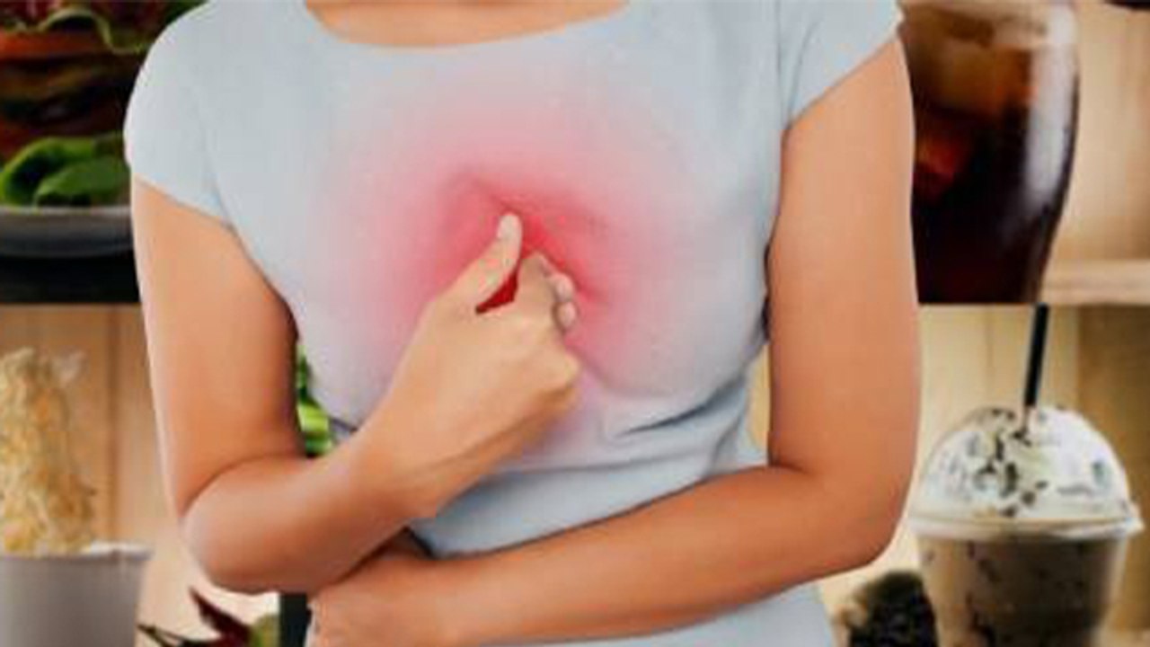 सीने के बीच में दर्द होने का कारण | Seene Ke Bich Mai Dard Hone Ka Karan | Boldsky*Health