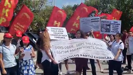 HKP'den Kadıköy'de eğitim protestosu: 'Saray'a değil, eğitime bütçe'