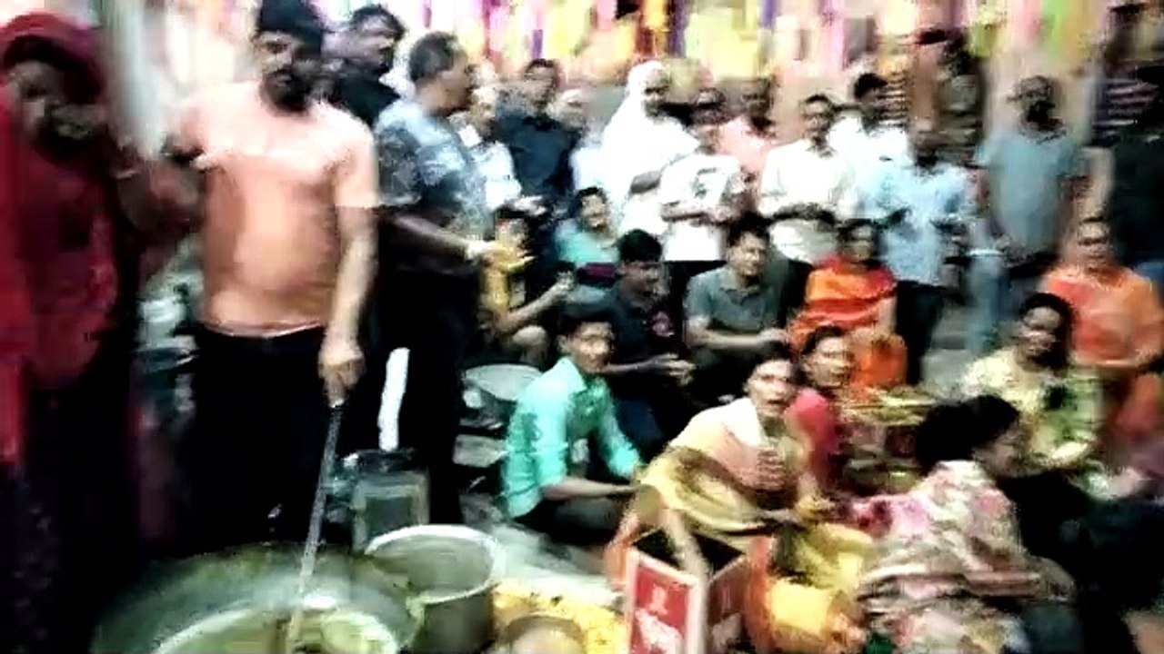 नवकार महामंत्र जाप के साथ गायों के लिए तैयार किए लड्डू, देखें Video...