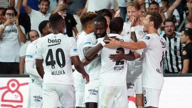 Kara Kartal golcüleriyle uçtu! Beşiktaş, sahasında Fatih Karagümrük'ü 4 golle geçti