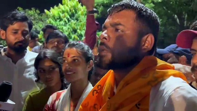 RUSU Election 2022- लोकेन्द्र सिंह ने दिया निहारिका जोरवाल को समर्थन कहा, 365 दिन छात्र हित के लिए लड़ाई लड़ेंगे