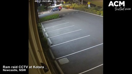 CCTV of attempted ram raid on Bradford Close, Kotara | August 22, 2022 | Newcastle Herald