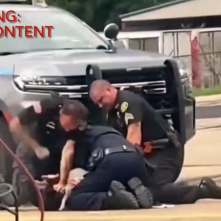 ABD'de 3 polis bir genci öldüresiye dövdü