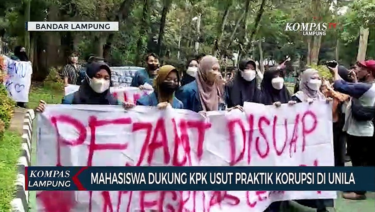 Gelar Aksi, Mahasiswa Dukung KPK Usut Korupsi di Lingkungan Kampus Unila
