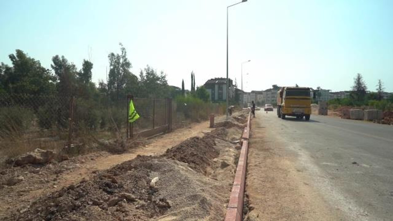 Konya yerel haberi | Konyaaltı Belediyesi İlçede Yol Çalışmalarına Devam Ediyor