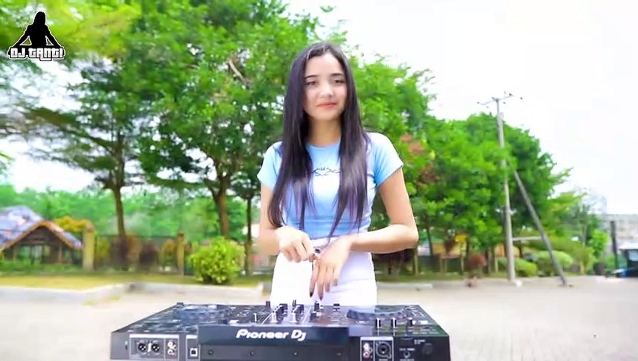 MERPATI HATI JEDAG JEDUG VERSION DJ TANTI REMIX OFFICIAL VIDEO