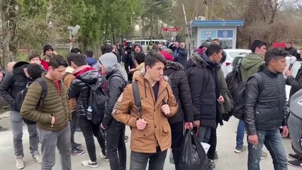 مع انهيار الاقتصاد.. هل يقطع أردوغان "حبال الود" مع اللاجئين السوريين؟