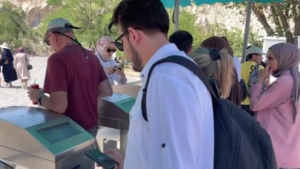 Gençler "Müzekart GNS" ile Türkiye'deki tarihi mekanları ücretsiz geziyor