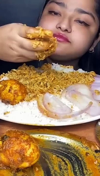 SPICY CHICKEN CURRY SPICY MUTTONCURRY AND SPICY EGG CURRY WITH RICE - BIG BITES - FOOD EATING SHOW