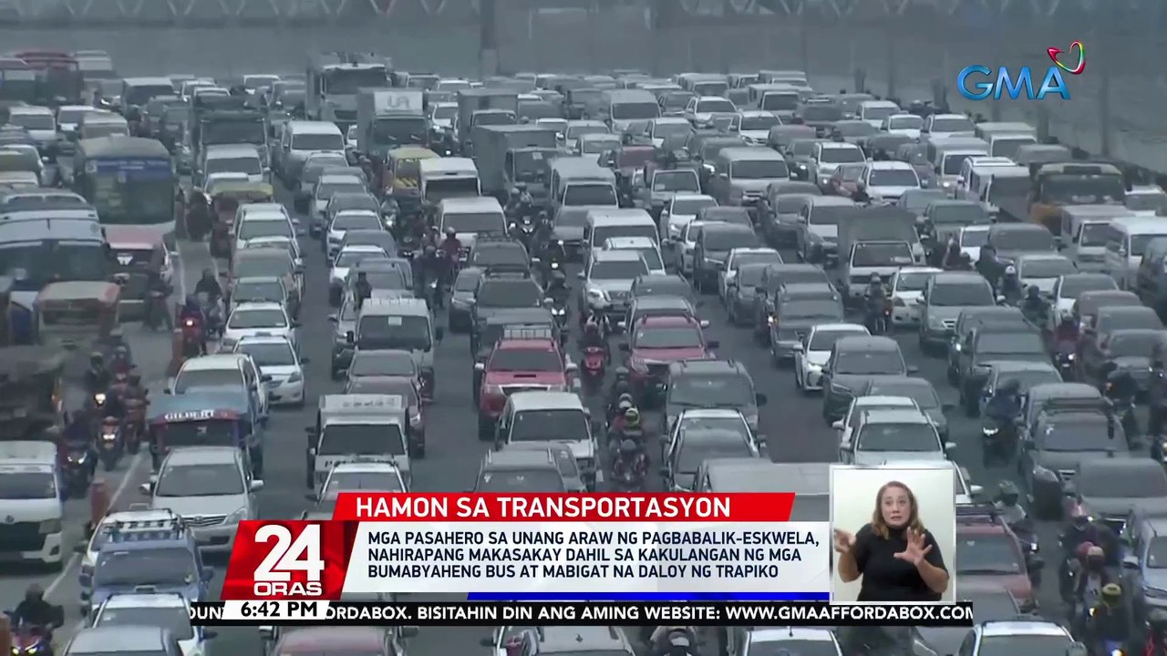 Mga pasahero sa unang araw ng pagbabalik-eskwela, nahirapang makasakay dahil sa kakulangan ng mga bumabyaheng bus at mabigat na daloy ng trapiko | 24 Oras