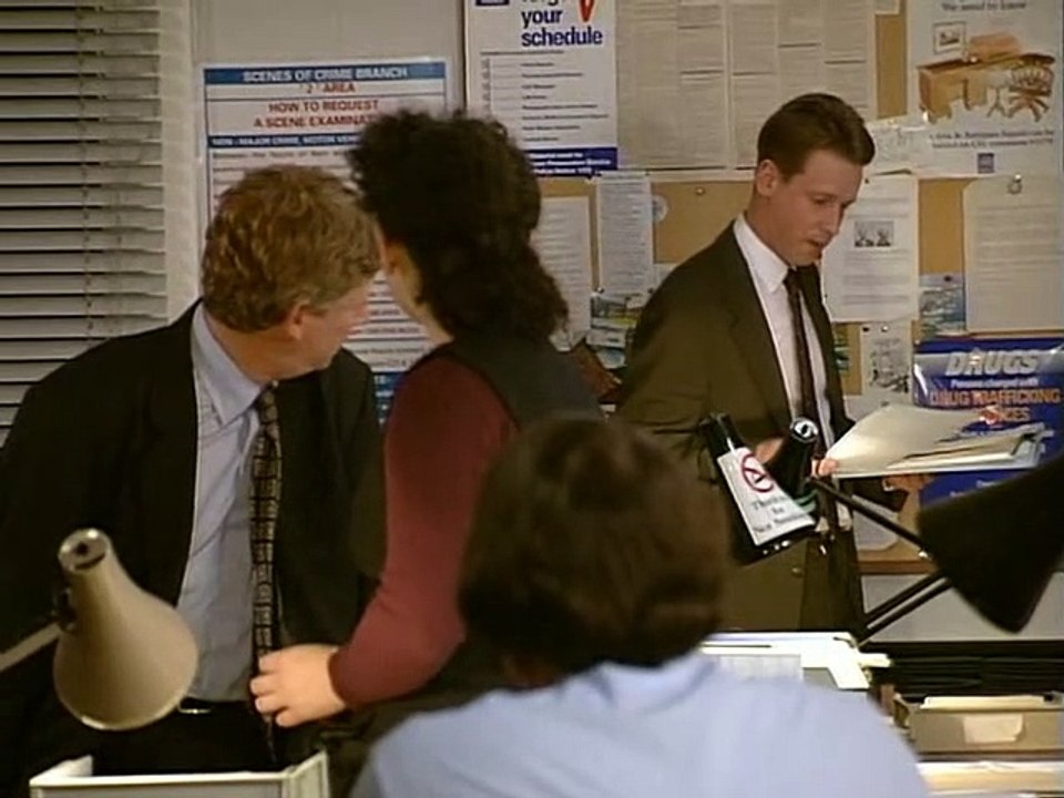 The Bill S10E150 Throw the Key Away