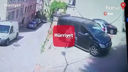 Park halindeyken hareket eden VIP minibüsü böyle tuttular