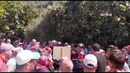 Aydın'da JES'e karşı çıkan köylüler trafiği kapattı