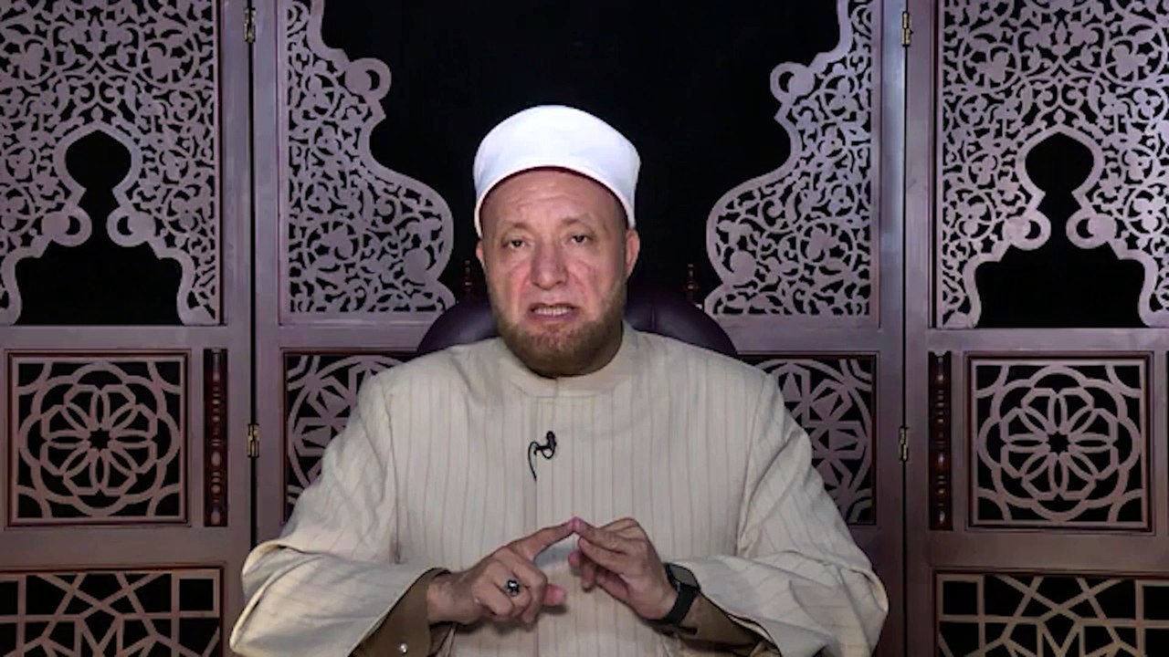 ماذا يجب فعله للأم بعد وفاتها؟.. دار الإفتاء توضح مظاهر إكرام الوالدين
