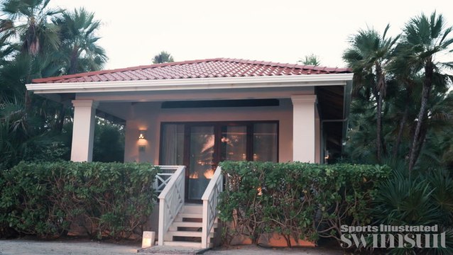 Get Ready With Leyna Bloom and Jasmine Sanders