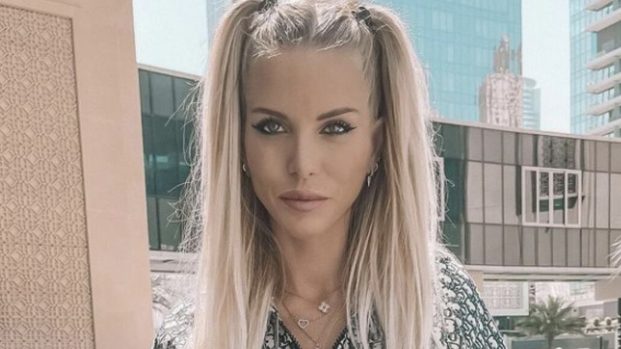 VOICI : "Je meurs d'amour": Jessica Thivenin cé...
