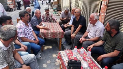 Malatya'da dükkanı mühürlenen esnaf oturma eyleminde