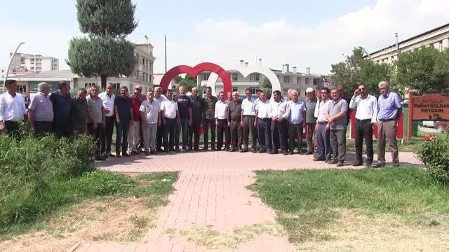 Kahramanmaraş haberi: KAHRAMANMARAŞ - Muhtarlardan Mahir Ünal'a protesto iddiasına yalanlama