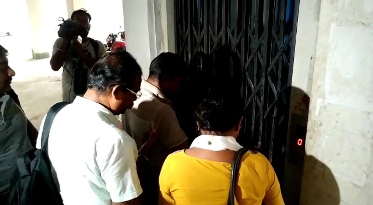 বোলপুরে সায়গলের বাড়িতে হানা সিবিআই এর | Onein...