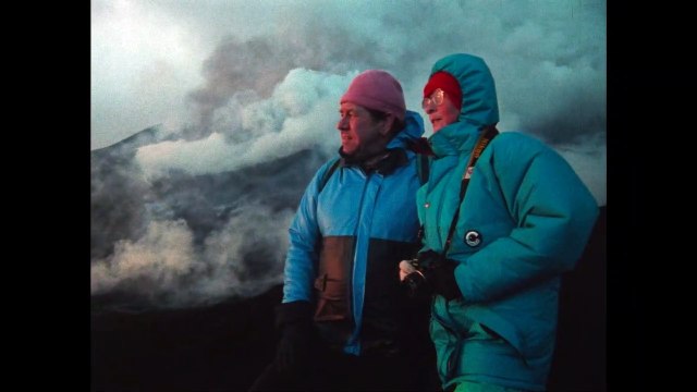 'Fire of Love' llega a los cines españoles tras triunfar en Sundance y ser adquirido por National Geographic en muchos países.