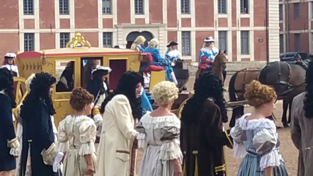 Balade théâtralisée à la citadelle d'Arras - Arrivée du Roi