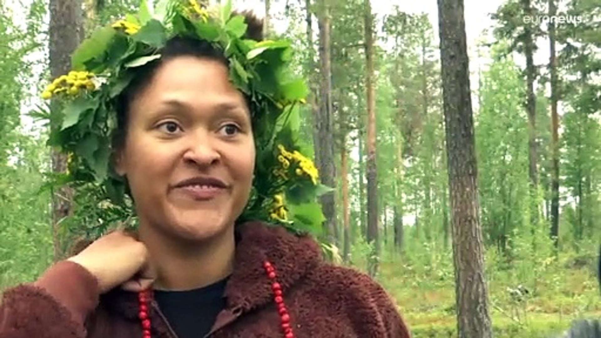 ⁣В Финляндии прошел чемпионат по обниманию деревьев