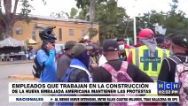 ¡Con quema de llantas! Obreros de nueva embajada continúan exigiendo respeto a sus derechos laborales