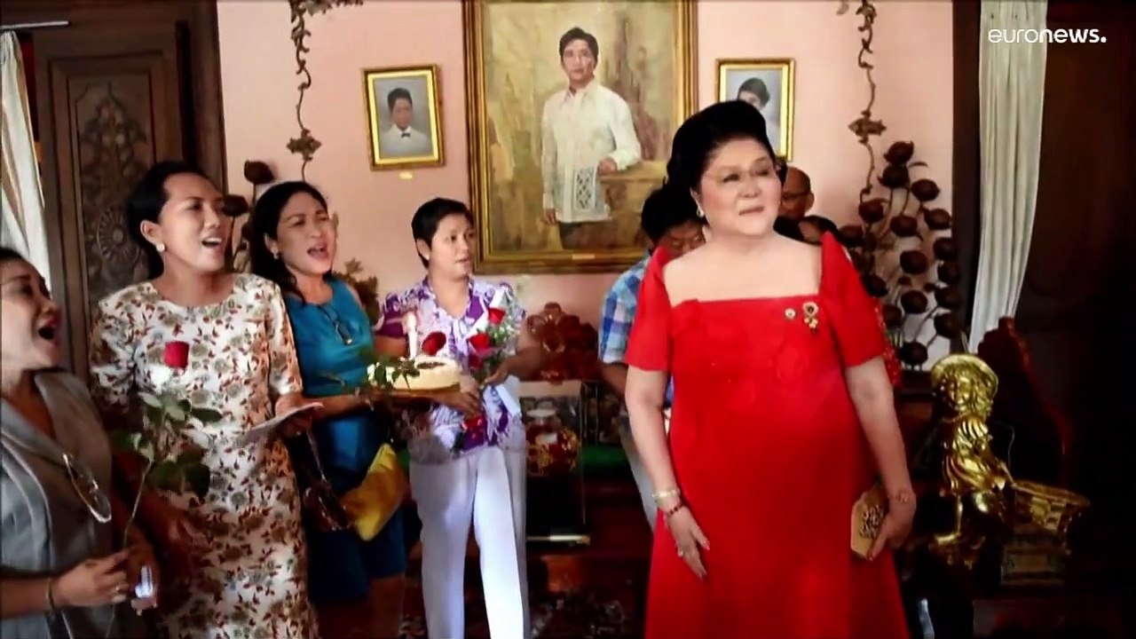 Ferdinand Marcos: Umdeutung der Familiengeschichte