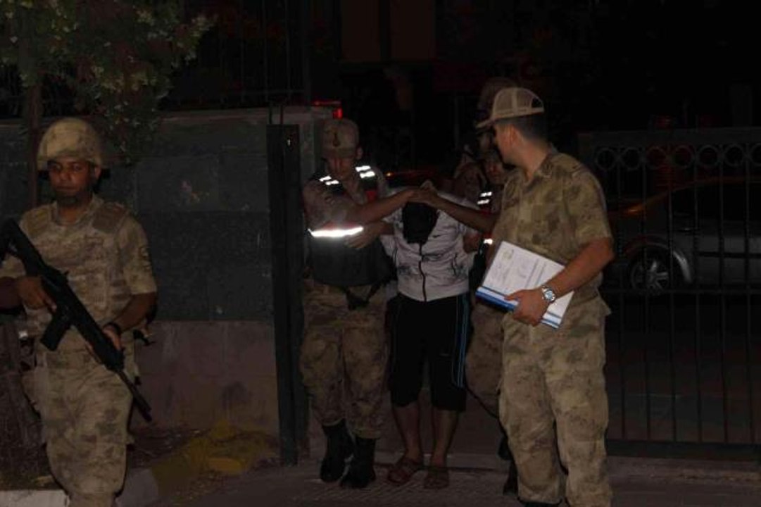 Son dakika haberi | Kilis'te öldürülen anne ve kızın katil zanlısı adliyeye sevk edildi
