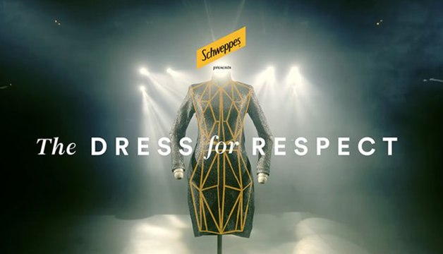 Une robe robe qui montre à quelle fréquence les femmes se font toucher sans consentement