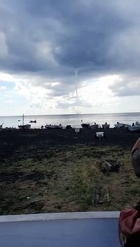 Due trombe d’aria sfiorano le isole Eolie, nubifragio a Lipari