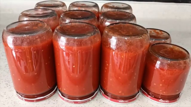 Kışlık DOMATES SOSU Nasıl Yapılır Senelerce Saklayın Tazeliğini Korur Doğal Salça