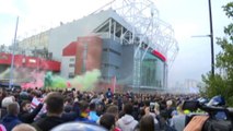 Il Manchester Utd vince ma continua la protesta dei tifosi