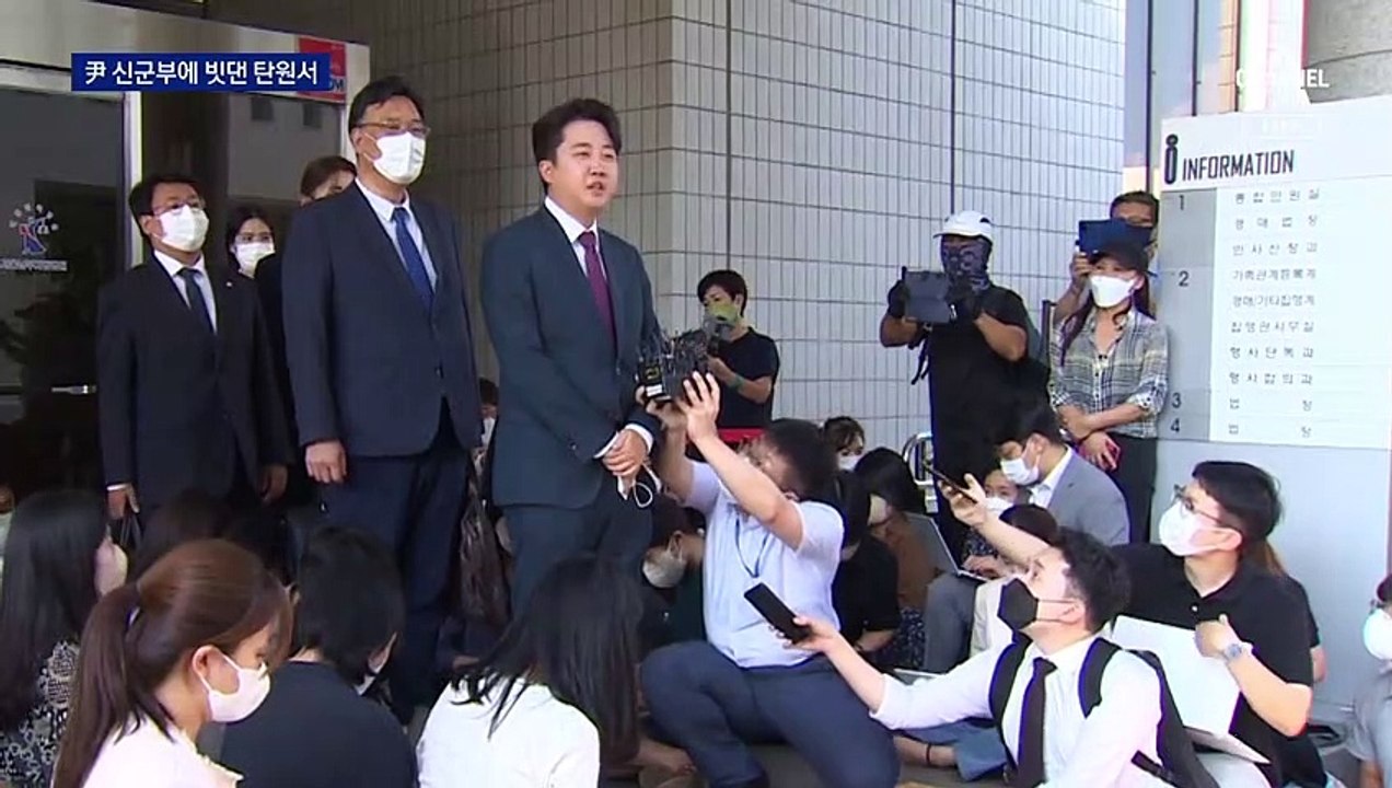 이준석 “절대자가 사태 주도”…尹 직격 파문
