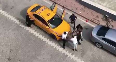 İstanbul’da sopalı, taşlı taksimetre kavgası