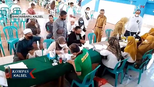 Ratusan Pasangan Suami Istri Siri Jalani Sidang Isbat Nikah Massal di Banjarbaru