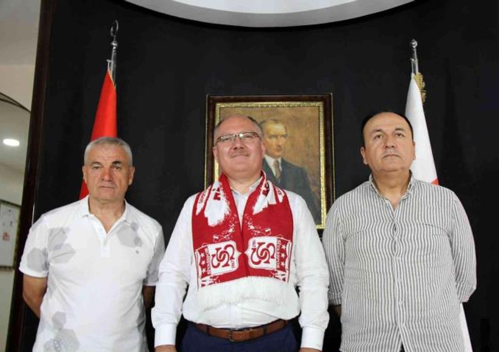 Sivas spor haberi... Sivas Belediyesi'nden Sivasspor'a büyük destek! Malmö maçı biletleri taraftara ücretsiz