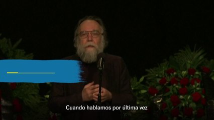 Alexander Dugin conmemora a su hija Dugina durante el funeral celebrado en Moscú