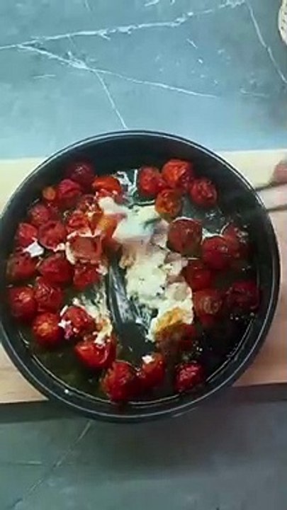 Μαίρη Συνατσάκη: Έχει λιγούρες και έφτιαξε ξανά...