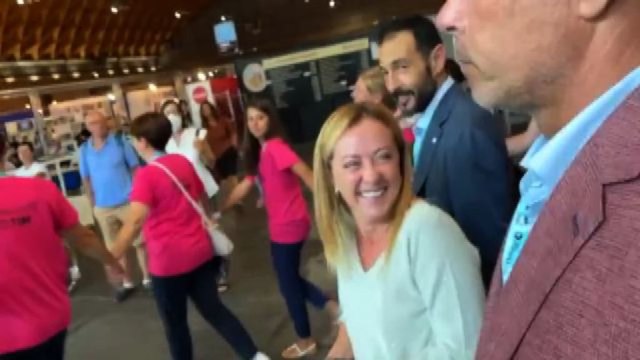 Meeting Rimini: sfilano leader politici, popolo di Cl tifa Meloni