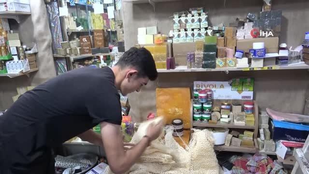 Ciltteki ölü deriyi atan 'kabak lifi' hem Avrupa'ya hem de uzak doğuya ihraç ediliyor