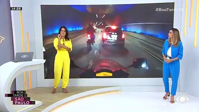 Servidores do judiciário fazem protesto