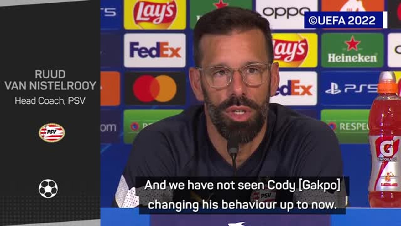 Van Nistelrooy 'relaxed' about Gakpo links to Man United