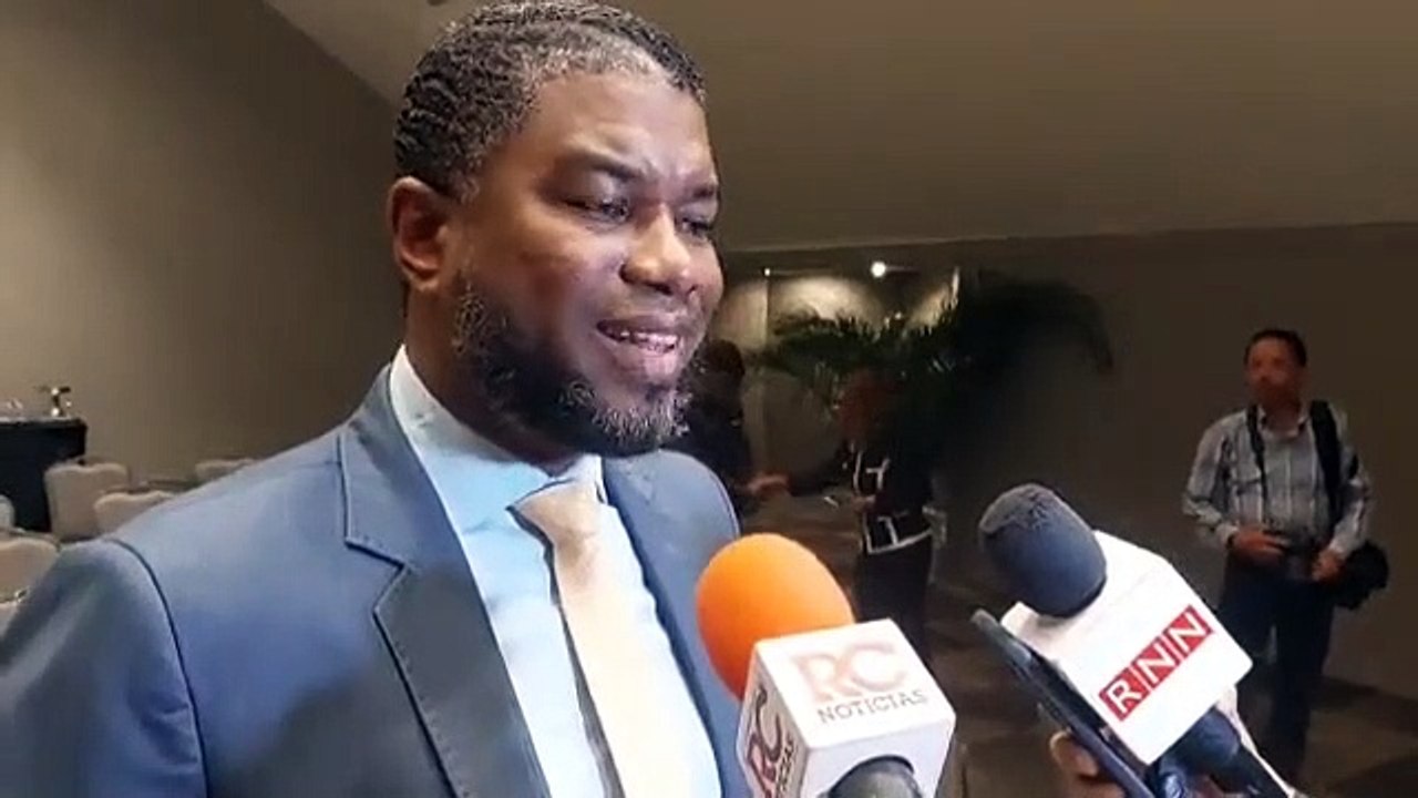 Presidente de la Cámara de Cuentas no está seguro si auditoría al MINERD incluye gestión de Roberto Fulcar