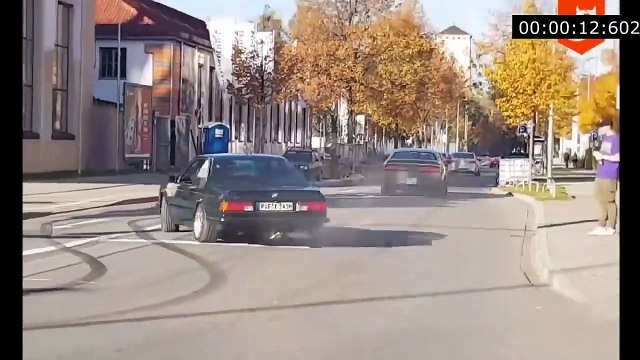 Car Crash Compilation Bad Drivers & Driving Fails 2022